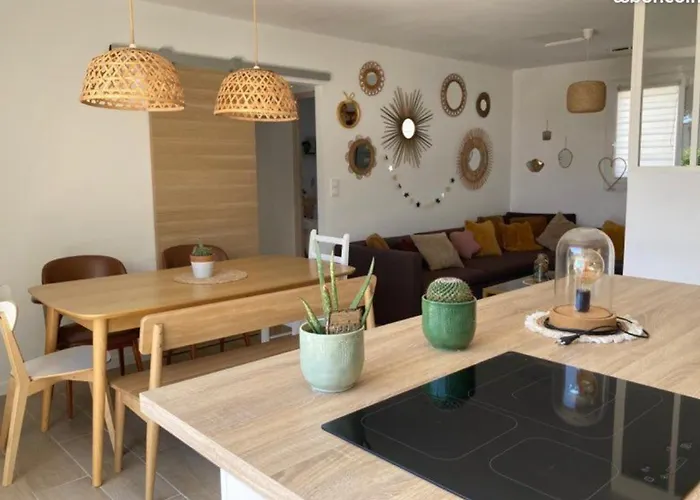 Au Calme Vue Rare Pinede Proche Et Montpellier Holiday home *