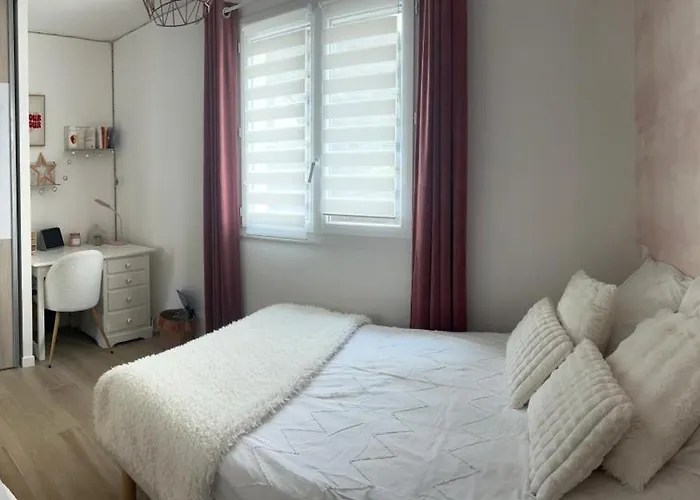 Au Calme Vue Rare Pinede Proche Et Montpellier Holiday home Perols